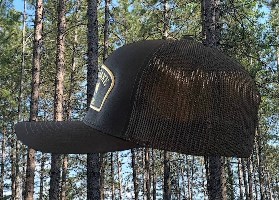 BACK LAKE FISHING TRUCKER